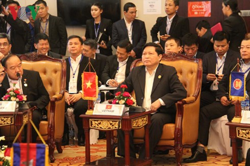 ASEAN Defense Ministers’ Meeting Retreat opens in Laos  - ảnh 1